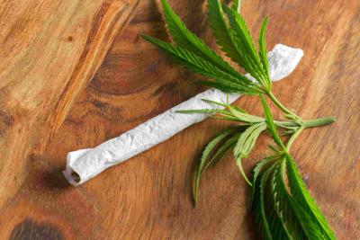 1 rolling joint medical-marijuana